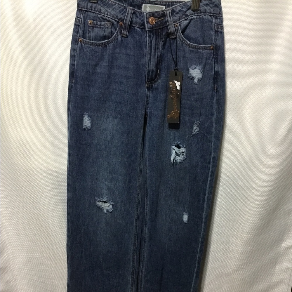 NWT Soundgirl Jeans Size 0 Distressing on Front